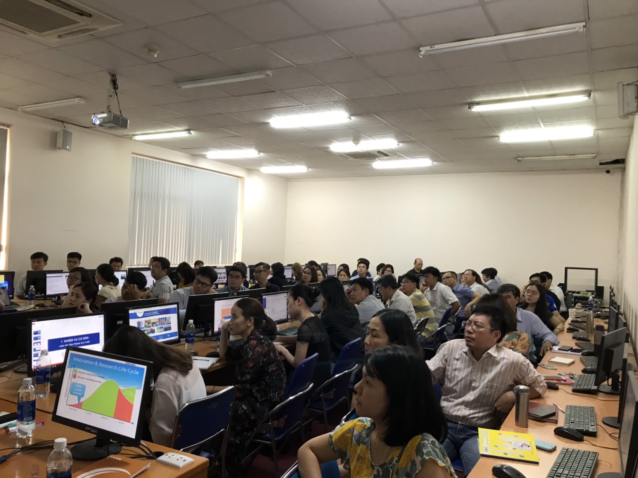 Promulgating an Action Plan to Promote Data Creation for Comprehensive Digital Transformation